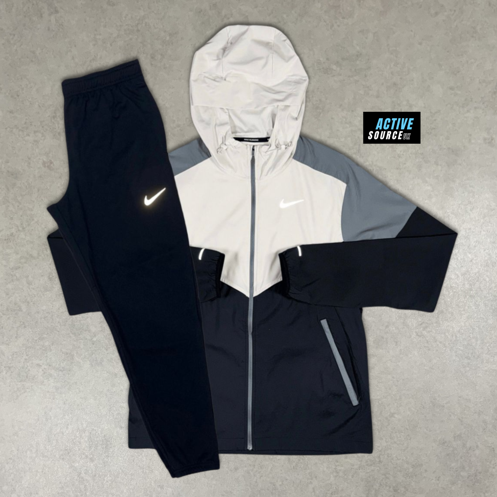 Nike Windrunner Tracksuit "Light Bone/Black"