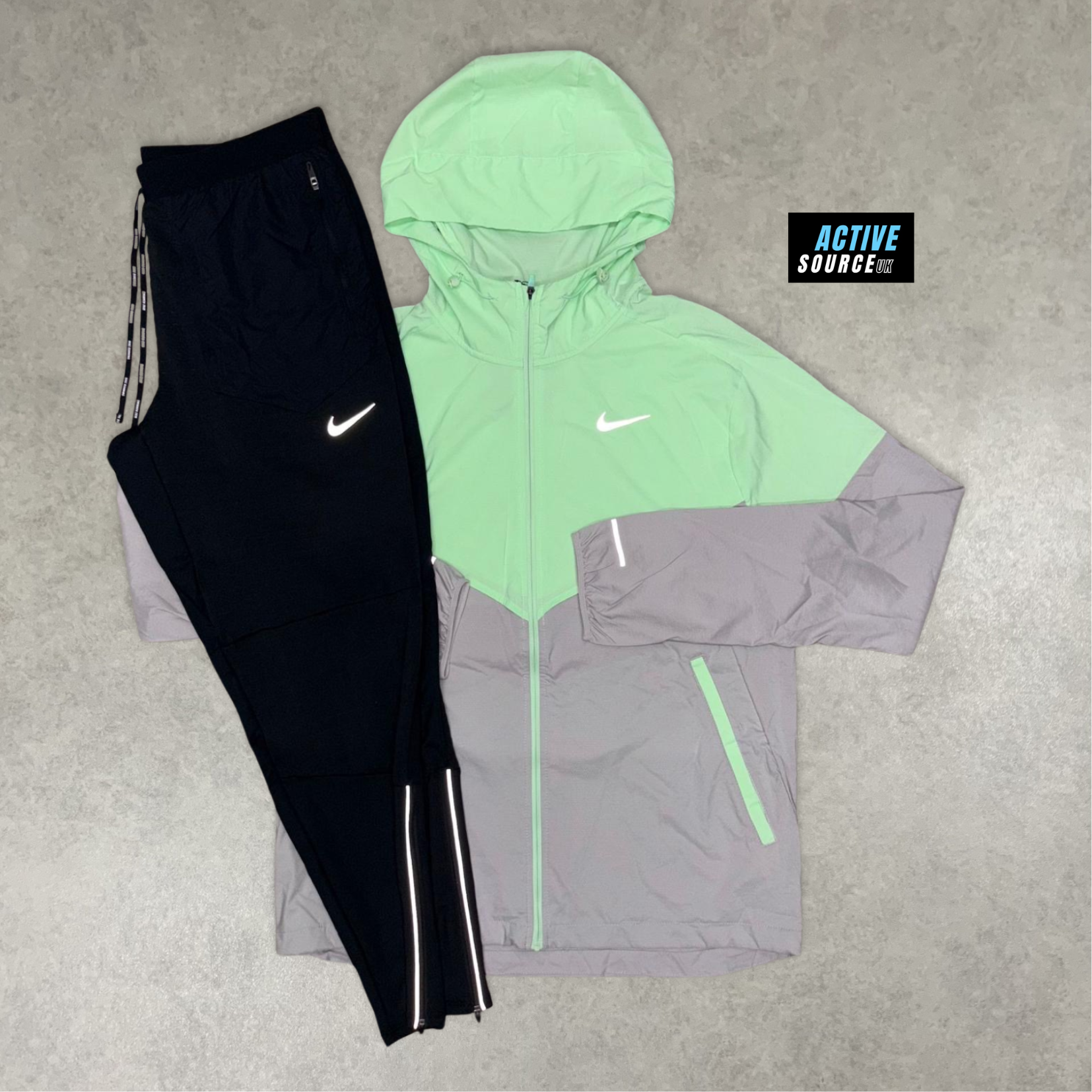 Nike UV Windrunner Tracksuit "Vapour Green/Black"