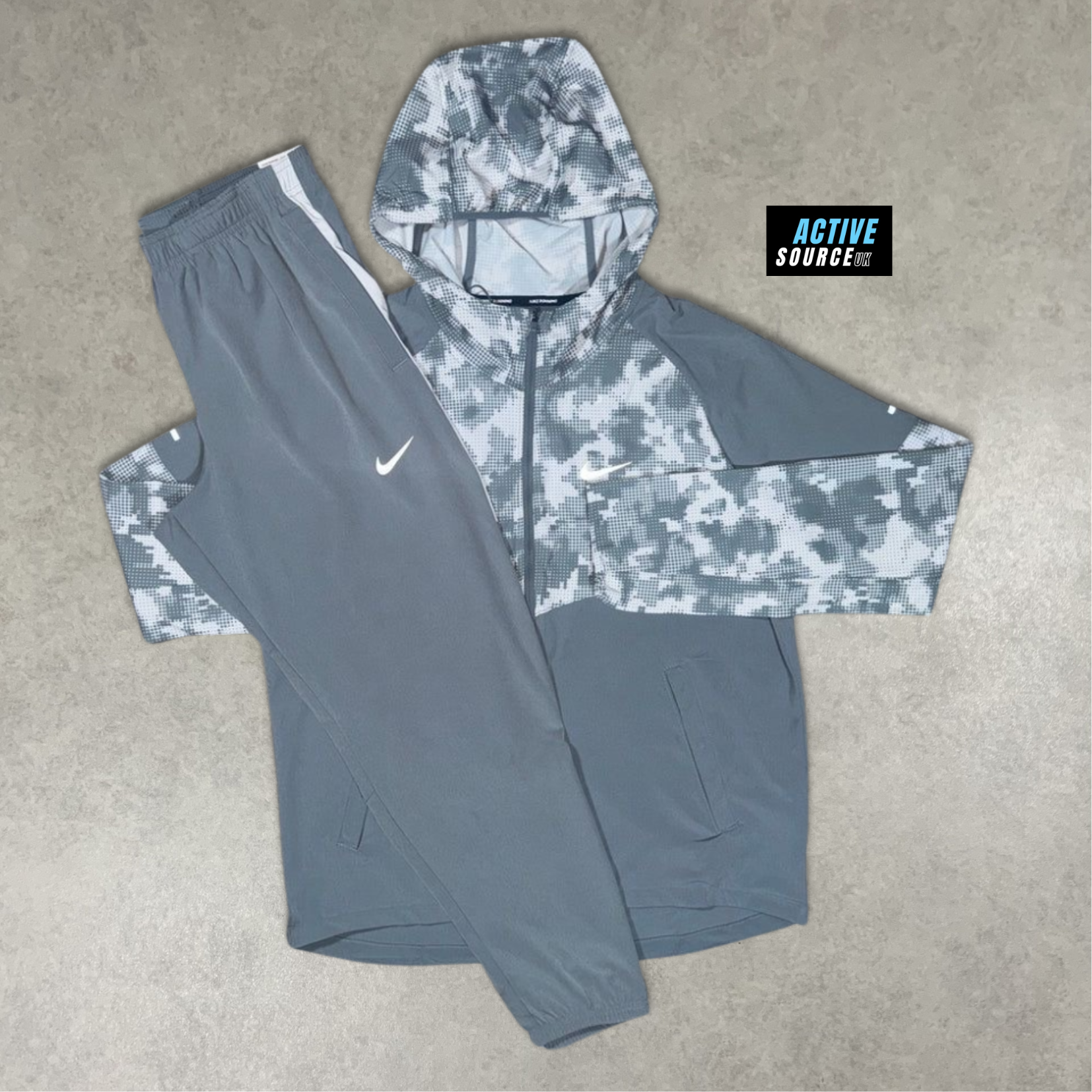 Nike Windrunner Tracksuit "Camo Grey"